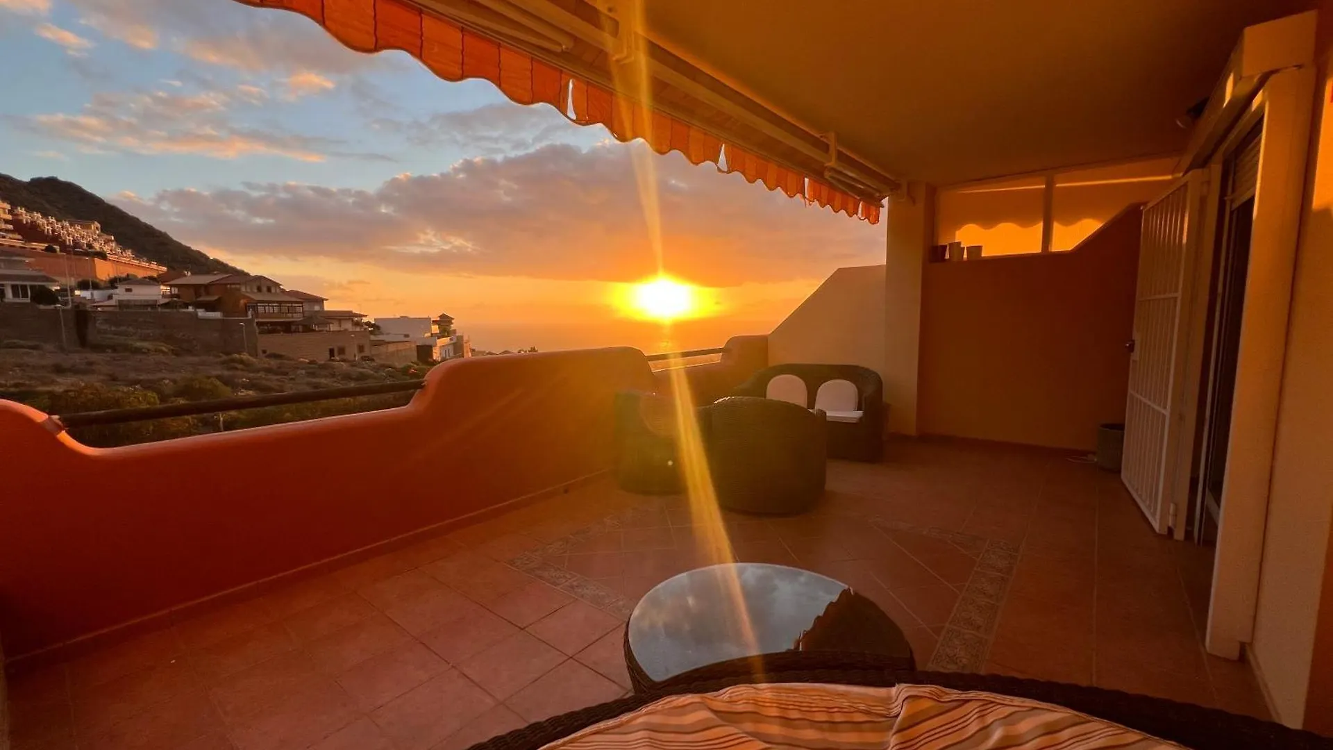 Roque Del Conde Sunsets Apartment Costa Adeje  Spain